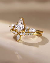 CELESTIA Vintage Kite Cut Moissanite Engagement Ring Set